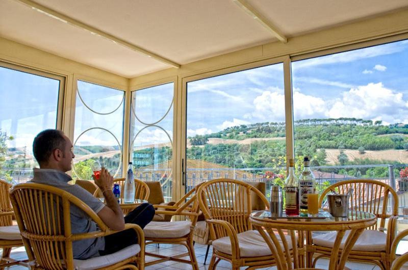 Hotel Jollino Pineto Εξωτερικό φωτογραφία