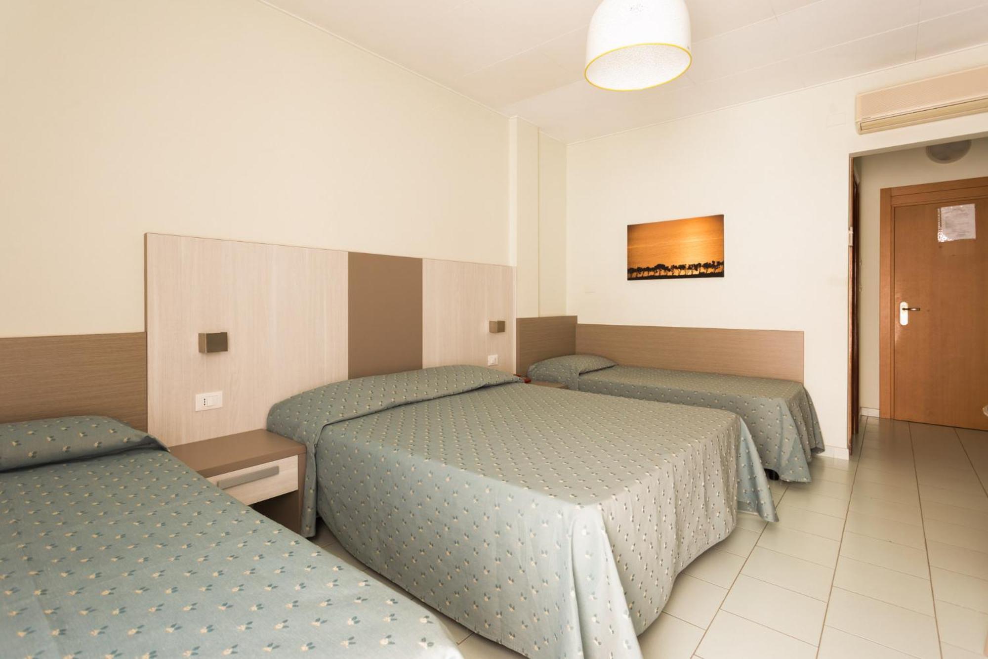Hotel Jollino Pineto Εξωτερικό φωτογραφία