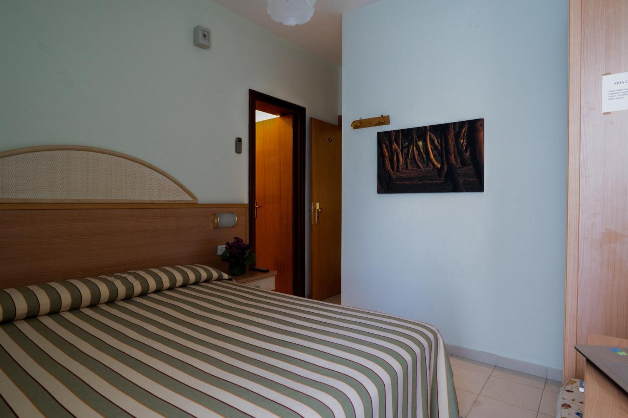 Hotel Jollino Pineto Εξωτερικό φωτογραφία